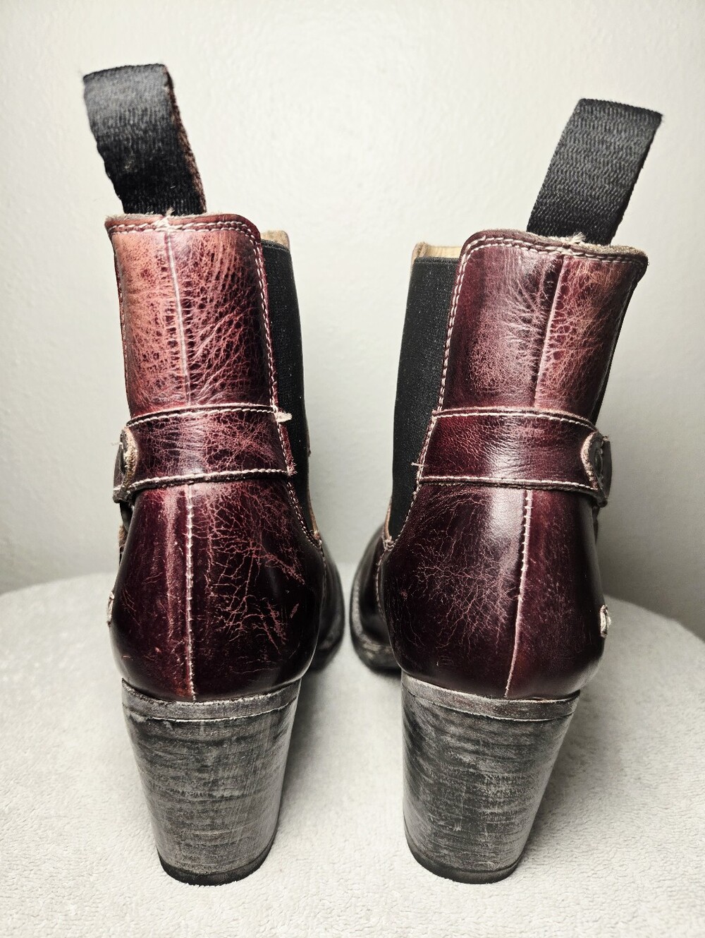 Bed Stu Cobbler Series Womens 6 Distressed 2" Heeled Boots Chelsea Cherry Bootie - Picture 4 of 10